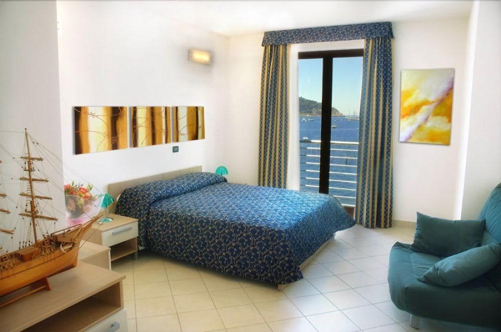 Hotel Residence Le Terrazze Porto Venere Exterior foto