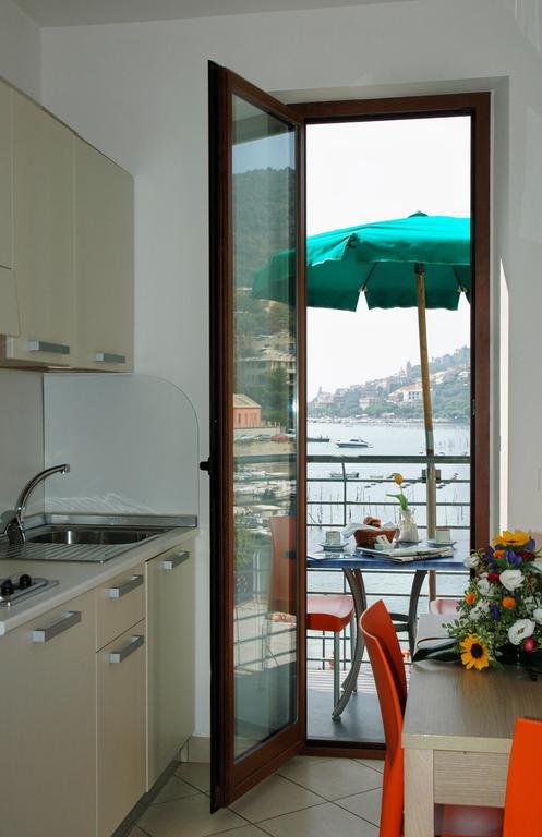 Hotel Residence Le Terrazze Porto Venere Zimmer foto